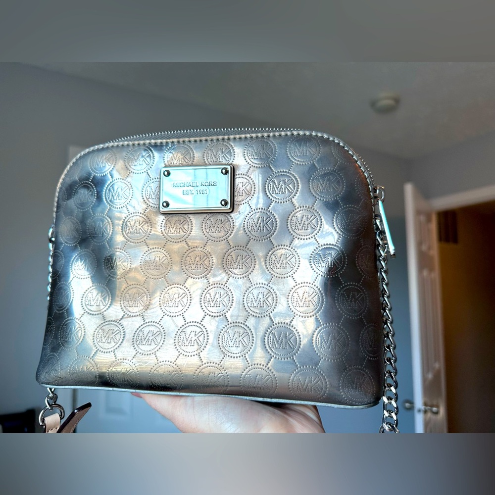 Metallic Michael Kors Silver Crossbody Bag